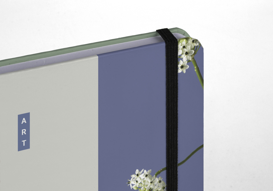 Fermeture élastique disponible sur couverture cartonnée avec coins arrondis